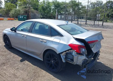 2022 Honda Civic Sport z USA, uszkodzony, nr VIN 2HGFE2F57NH557888